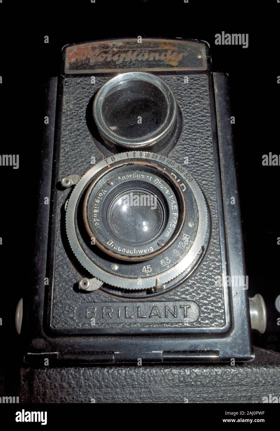 Voigtlander Brillant, vintage camera made in Germany 1932 Stock Photo