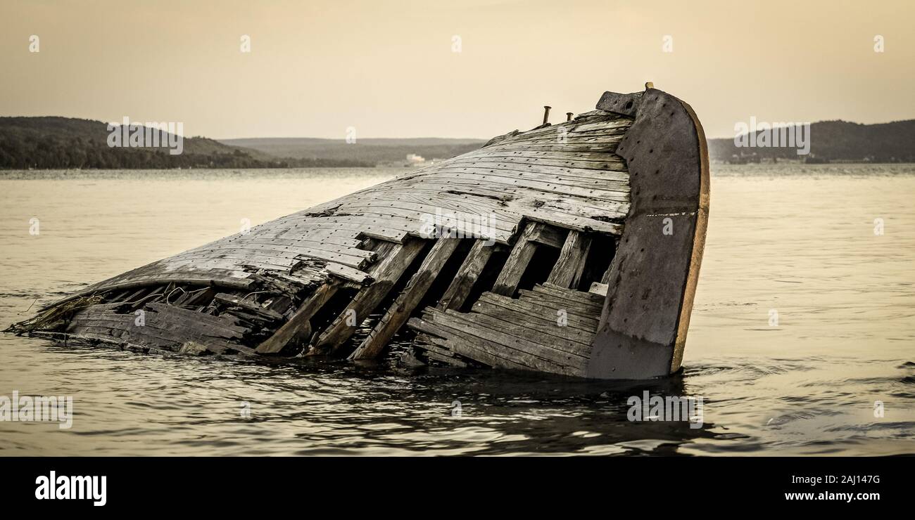 Great Lakes Shipwreck. Historic wooden boat shipwrecked on the coast of Lake Superior in the Pictured Rocks National Lakeshore in the Upper Peninsula Stock Photo