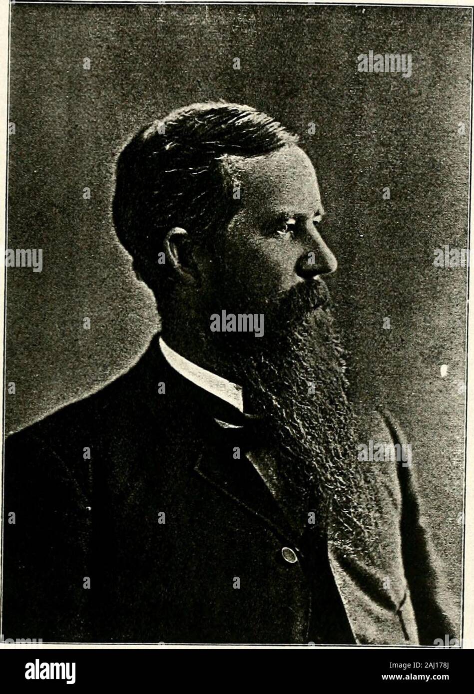 Pictorial and biographical memoirs of Elkhart and St Joseph counties, Indiana, together with biographies of many prominent men of northern Indiana and of the whole state, both living and dead . eter and HesterWise, and to their union a daughter has been born named Masy. The Doctor be-longs to the civic society of the A. F. and A. M. Lodge, JTo. 570, of Middlebury,and he is now acting as its secretary. He is a Democrat, he and his wife are mem-bers of the Lutheran Church, and he has always been a scholarly man of scientifictastes. Henry H. FrcKENScsEK. A large class of the farmers of Clay towns Stock Photo
