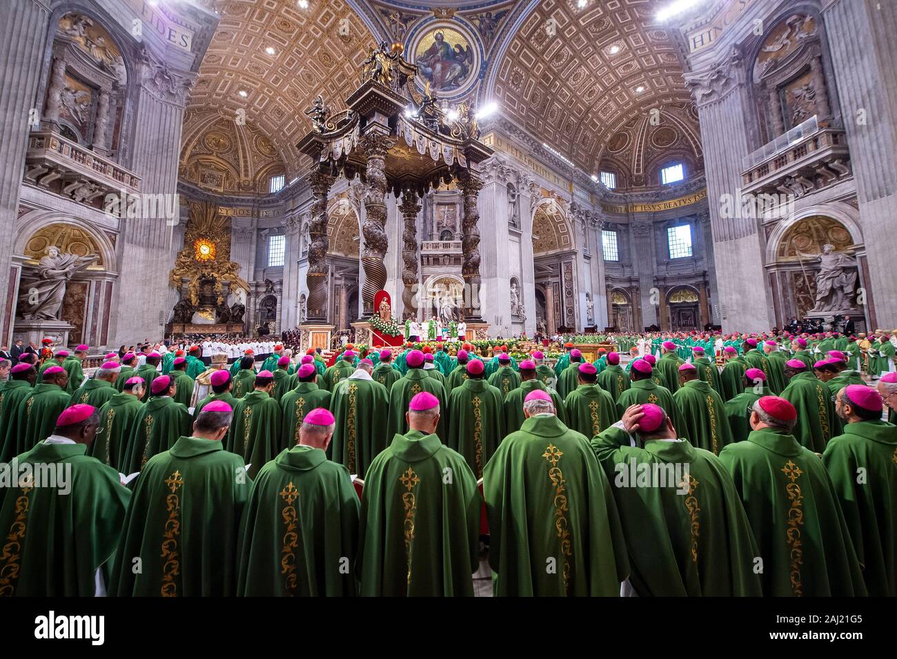 Pope Francis celebrates a closing Mass at the end of the Synod of Bishops in St. Peter's Basilica at the Vatican, Rome, Lazio, Italy, Europe Stock Photo