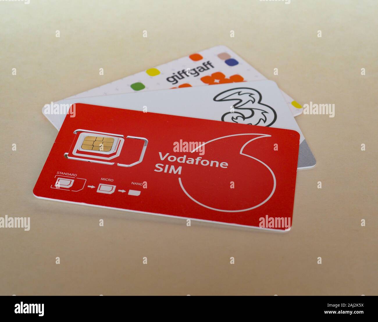 Mobile sim cards uk hires stock photography and images Alamy