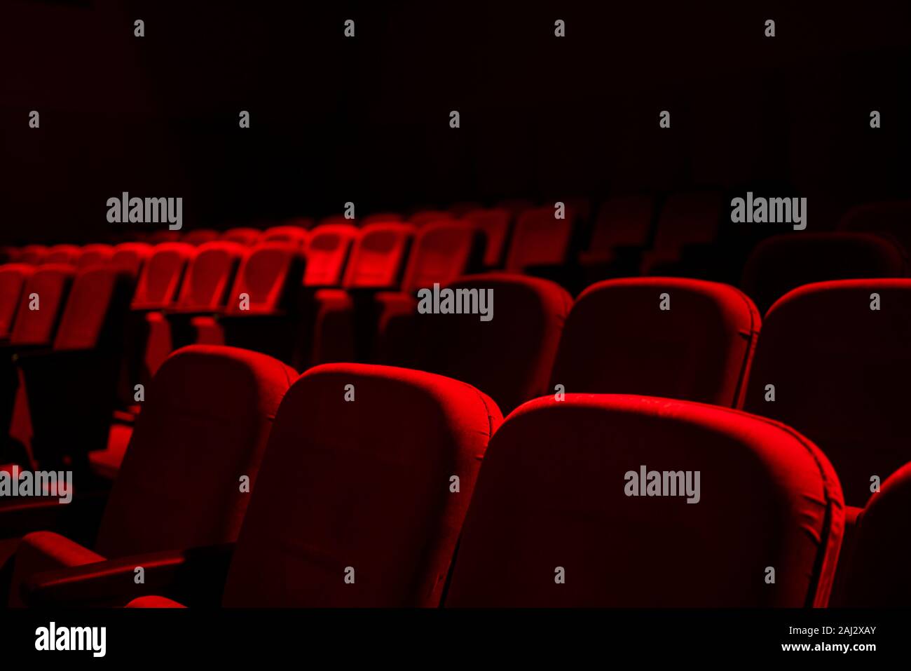 Empty stage theater hi-res stock photography and images - Alamy