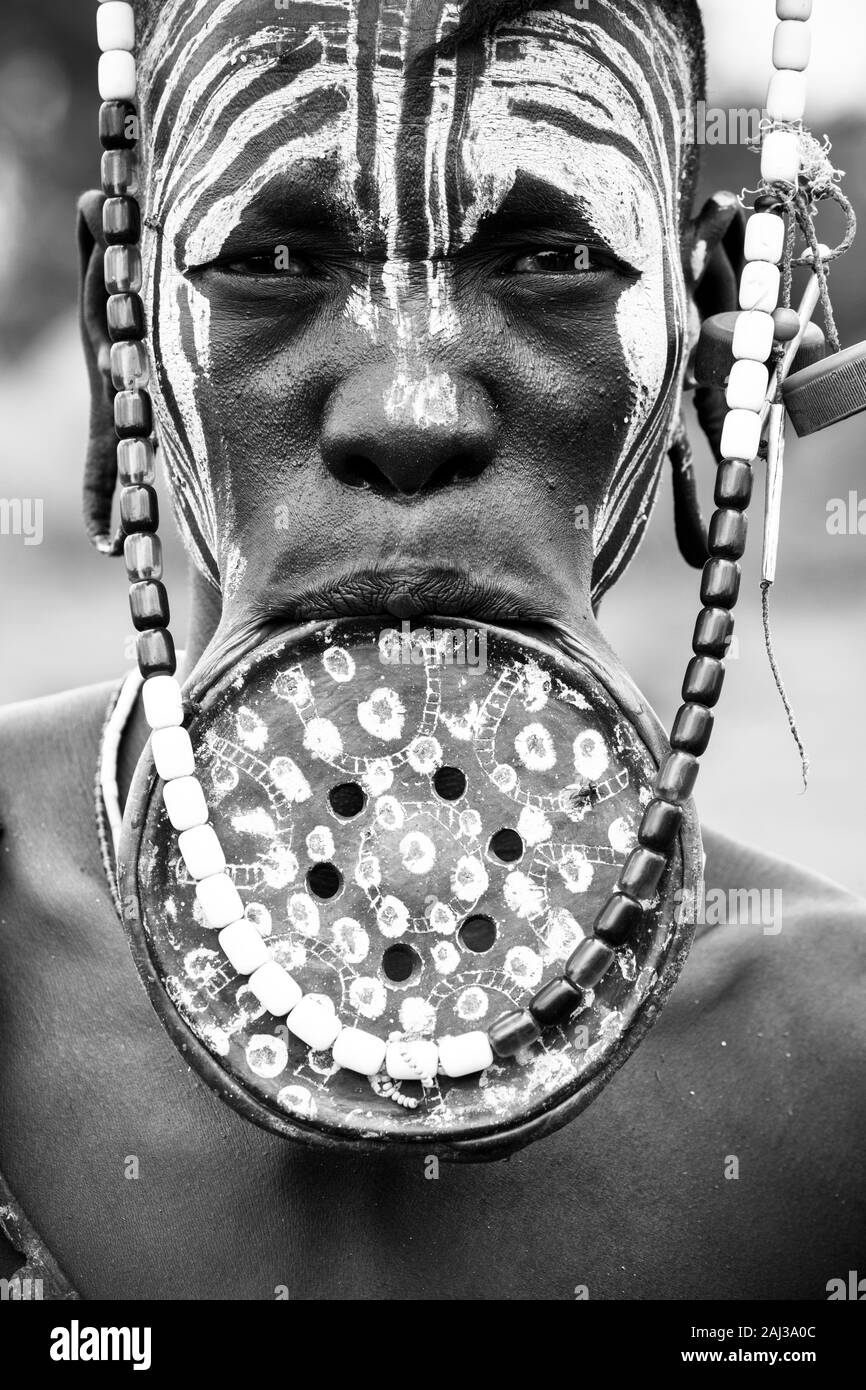 Mursi people, Omo valley, Naciones, Ethiopia, Africa Stock Photo