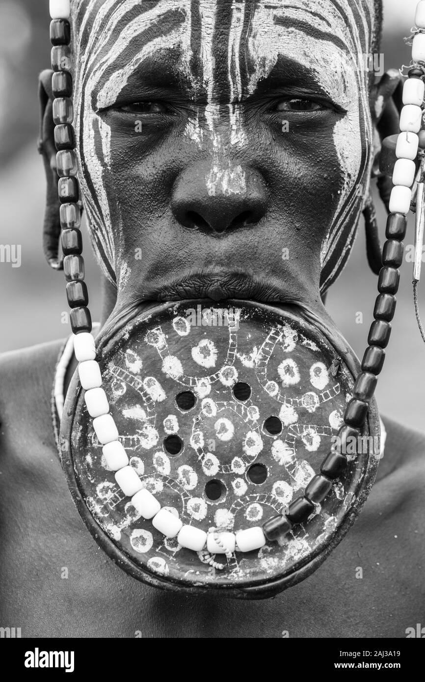 Mursi people, Omo valley, Naciones, Ethiopia, Africa Stock Photo