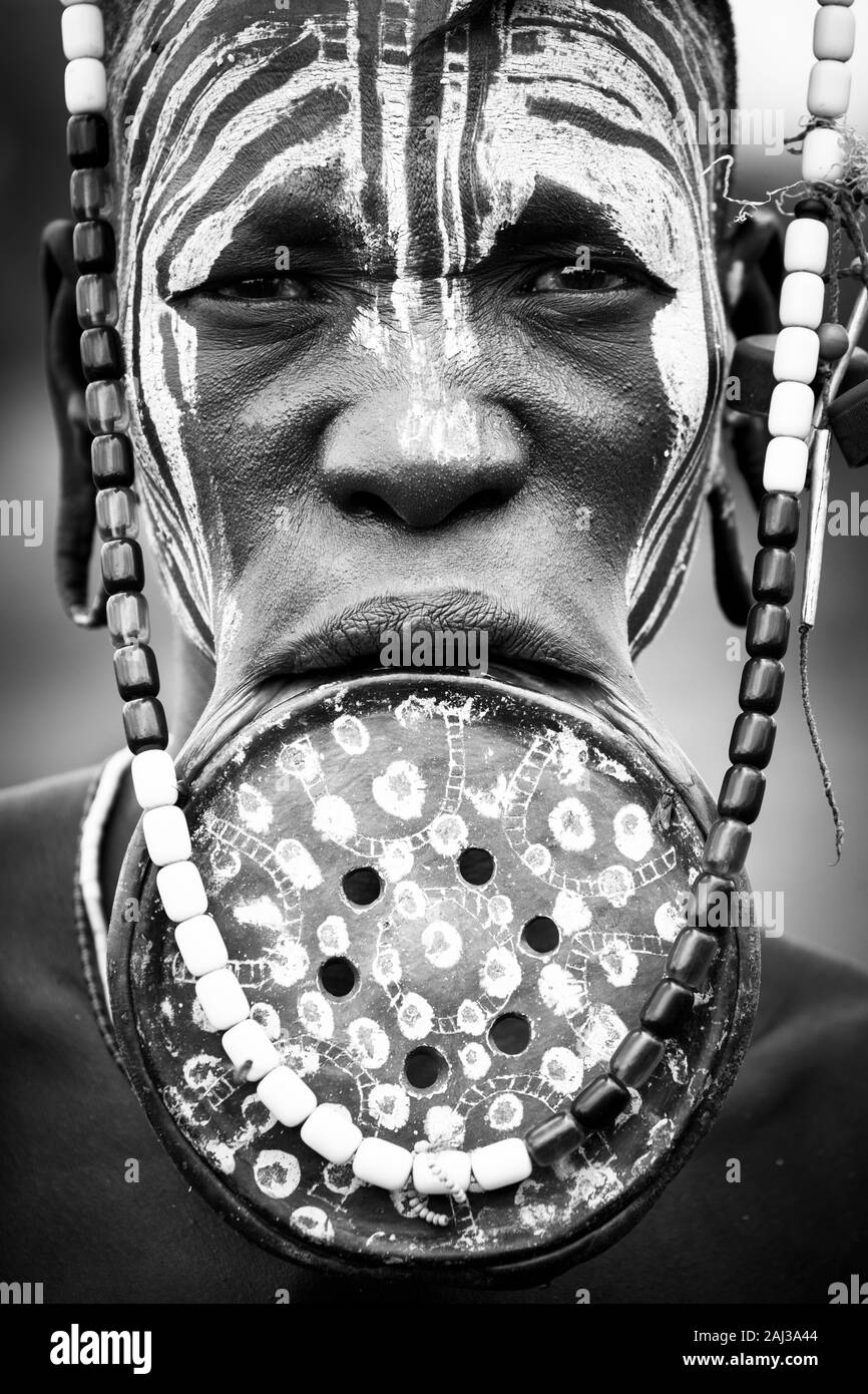 Mursi people, Omo valley, Naciones, Ethiopia, Africa Stock Photo