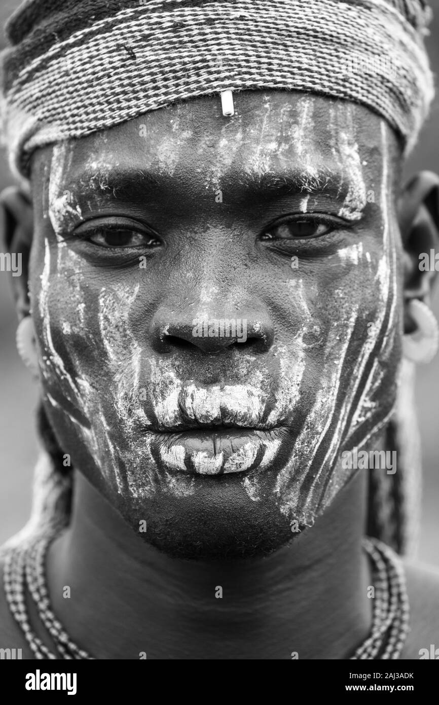 Mursi people, Omo valley, Naciones, Ethiopia, Africa Stock Photo