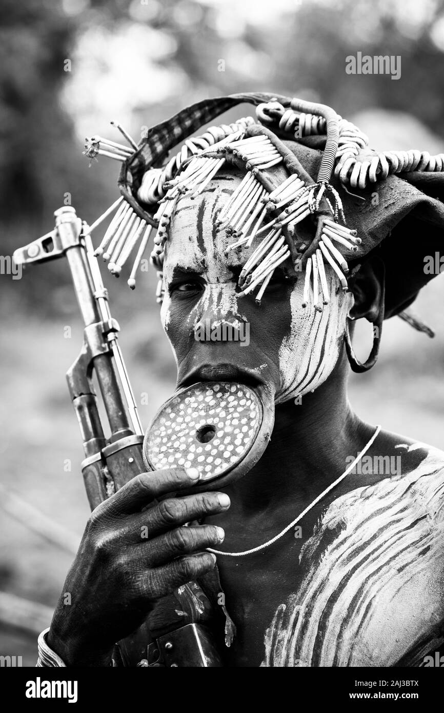 Mursi people, Omo valley, Naciones, Ethiopia, Africa Stock Photo