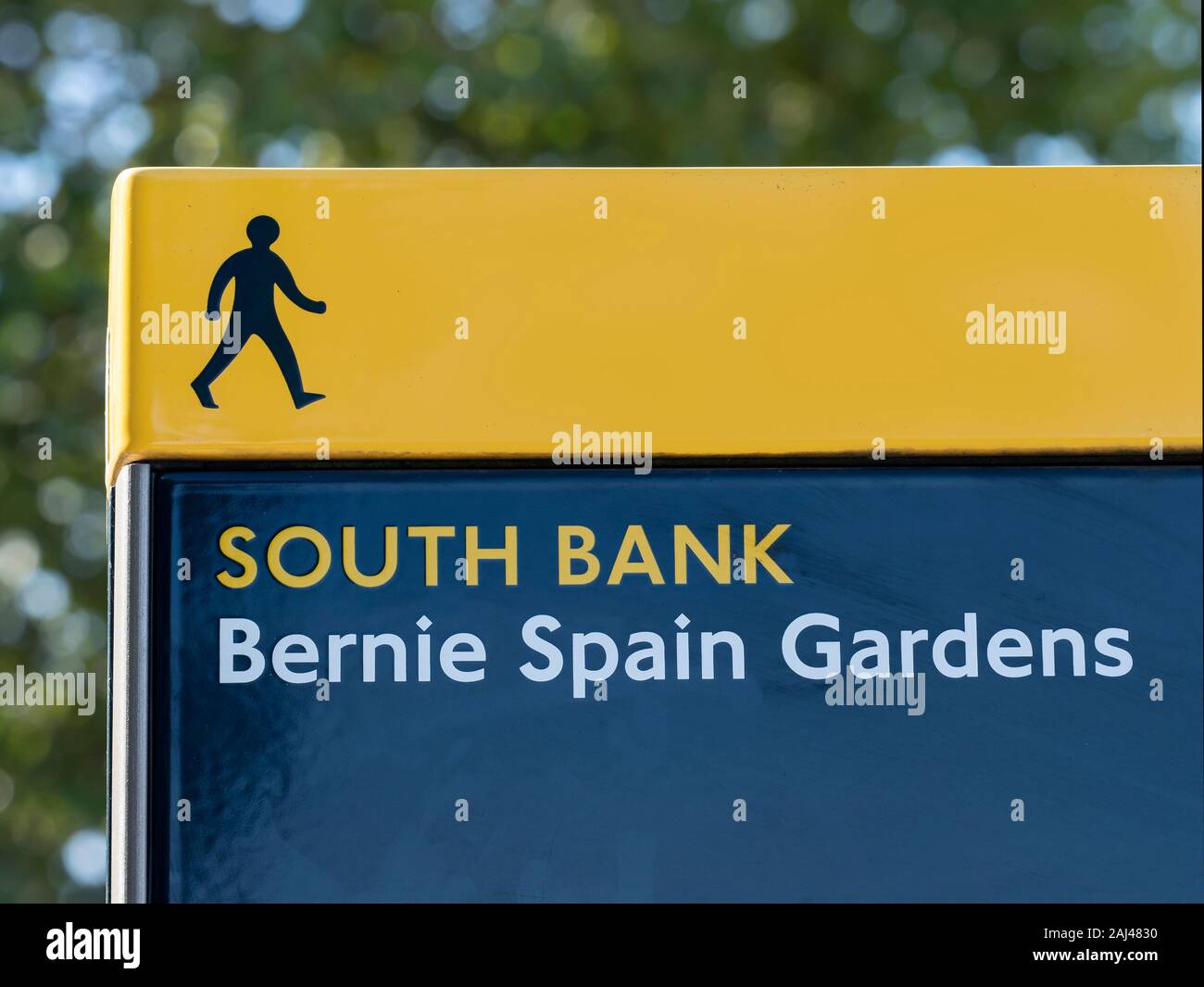 Bernie sign hi-res stock photography and images - Alamy