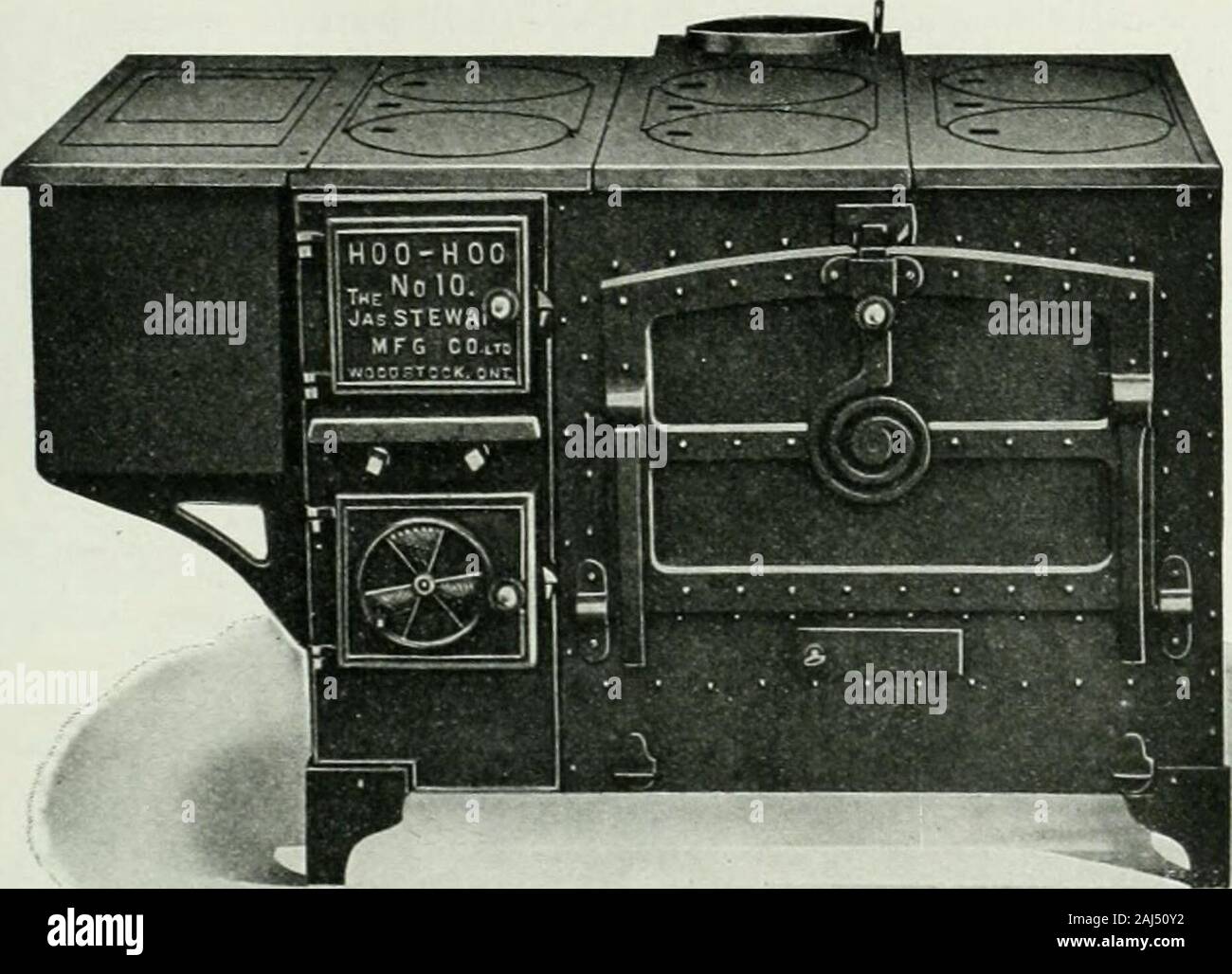 Rod and gun . ^?J^^^^^^ J * * * * * I ? THE HOO-HOO CAMP OR SHANTY COOK. A  Substantial and Serviceable Range For coal and wood or wood only. Oven