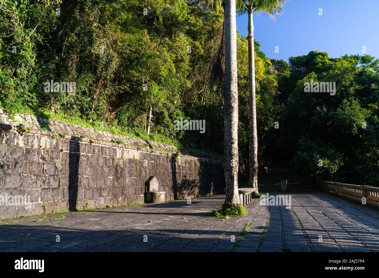 Mesa do Imperador lookout in the Tijuca Forest mountains of Rio de Janeiro on a clear early morning. Stock Photo