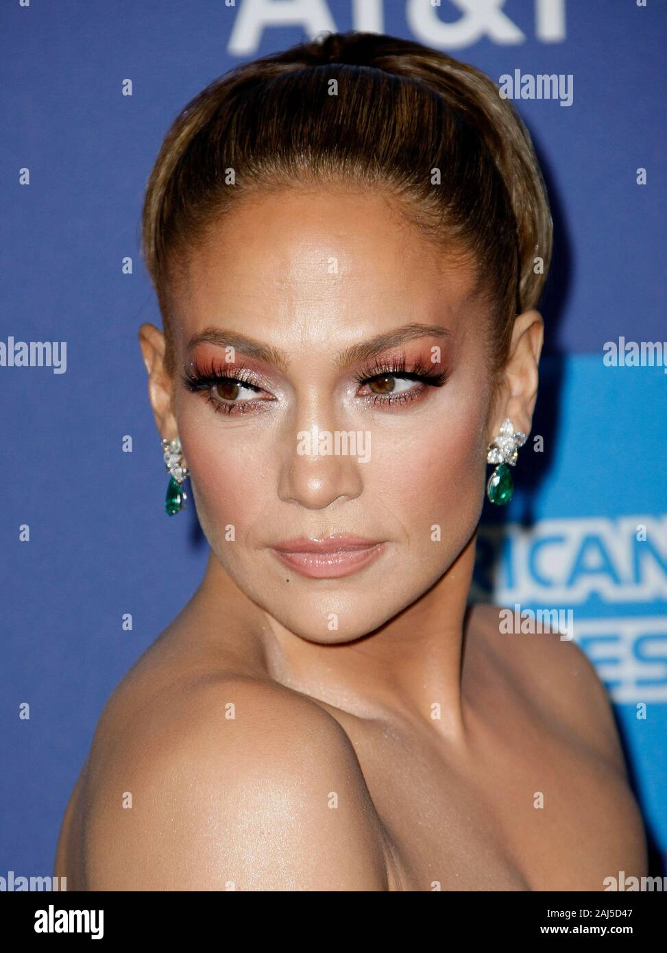 Palm Springs, California, USA. 2nd January, 2020. Jennifer Lopez attends the 31st Annual Palm Springs International Film Festival Film Awards Gala at Palm Springs Convention Center on January 02, 2020 in Palm Springs, California. Photo: CraSH/imageSPACE/MediaPunch Credit: MediaPunch Inc/Alamy Live News Stock Photo