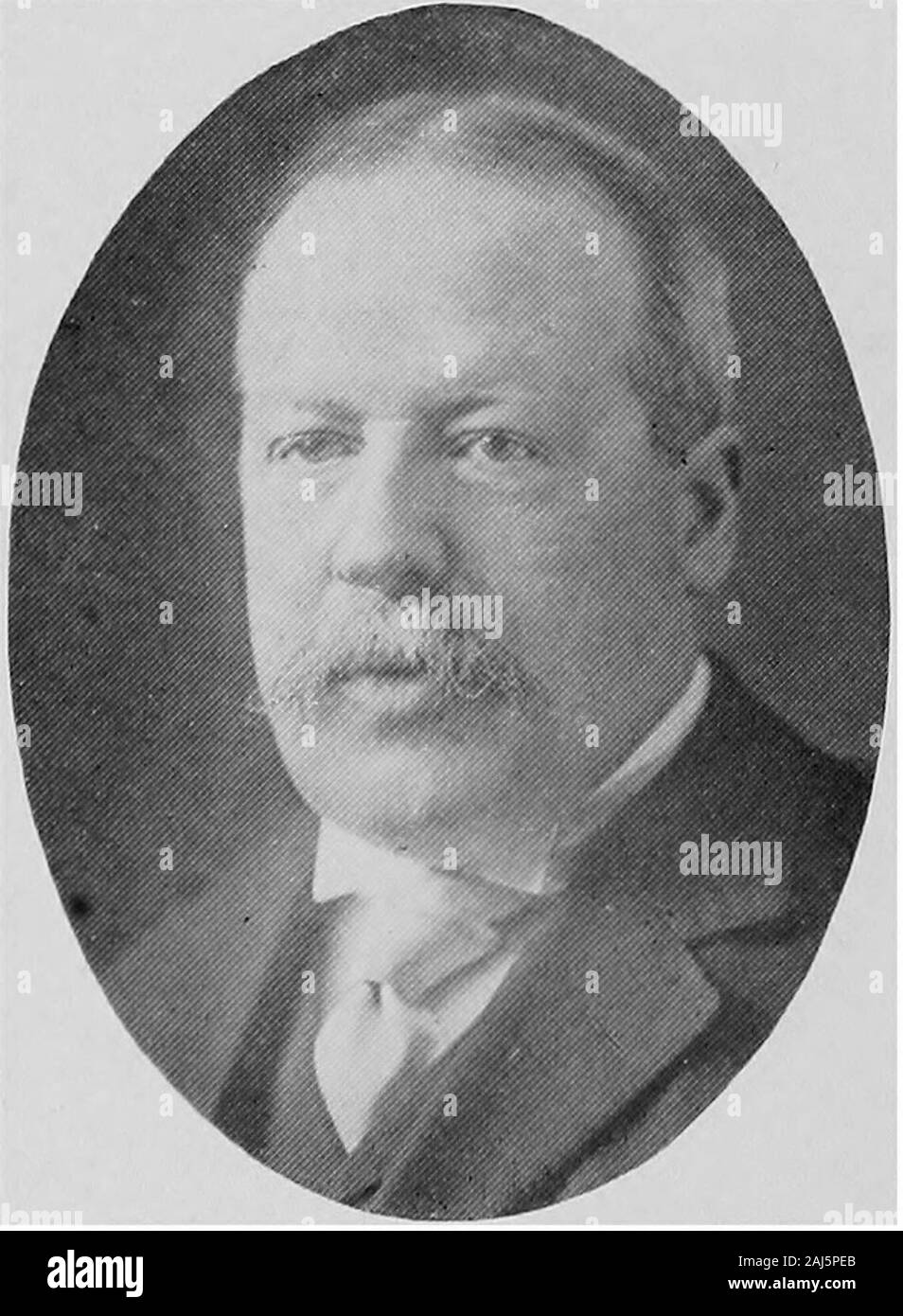 Empire state notables, 1914 . PAUL MONROE University Prof., Adjunct Prof., History of Edn 1899-1902, Since 1902 Teachers Coll., Columbia University, Lecturer in Education Yale University 1906-1907 New York City PROF. HENRY SMITH MUNROE, Ph.D., S.D. Professor of Mining, School of Mines, Columbia University New York City. Stock Photo