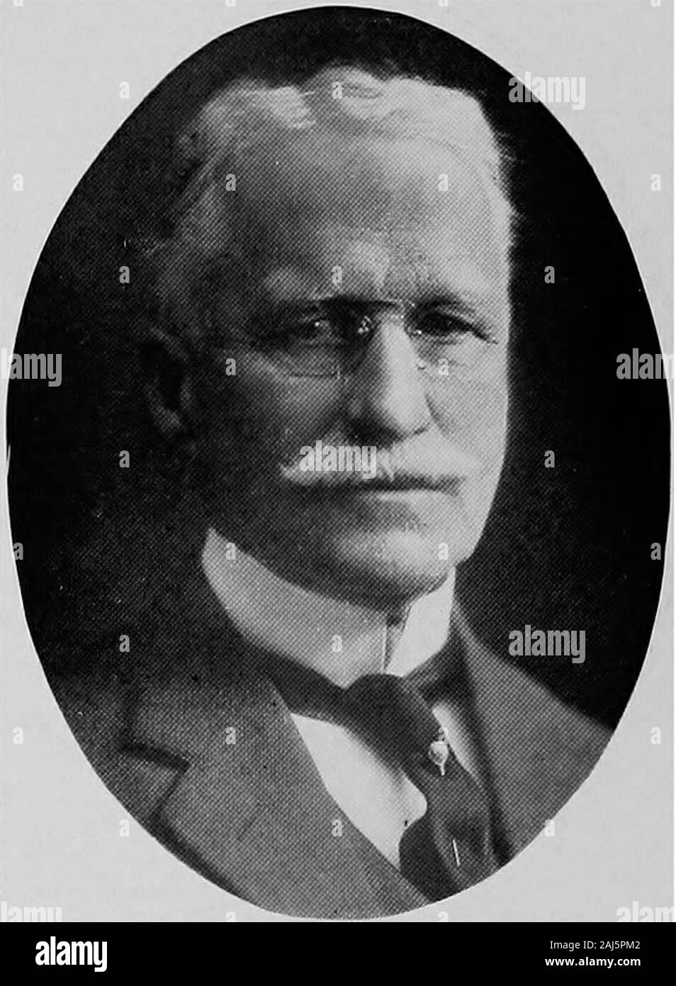 Empire state notables, 1914 . PAUL MONROE University Prof., Adjunct Prof., History of Edn 1899-1902, Since 1902 Teachers Coll., Columbia University, Lecturer in Education Yale University 1906-1907 New York City PROF. HENRY SMITH MUNROE, Ph.D., S.D. Professor of Mining, School of Mines, Columbia University New York City Stock Photo
