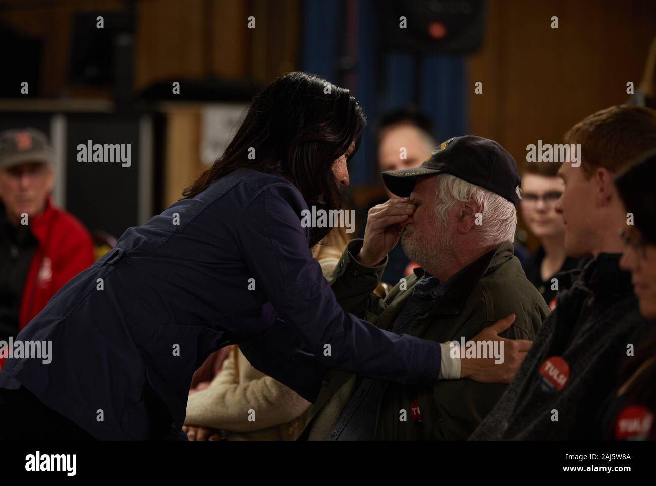 Epsom, New Hampshire, USA. 2nd Jan, 2020. Tulsi Gabbard held a town