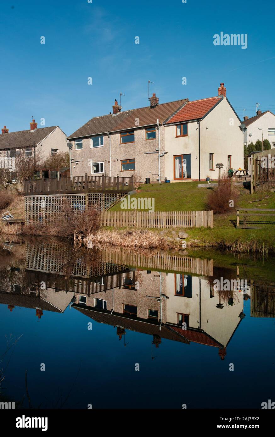 Housing on The Leeds and Liverpool canal, Barnoldswick, Lancashire Stock Photo