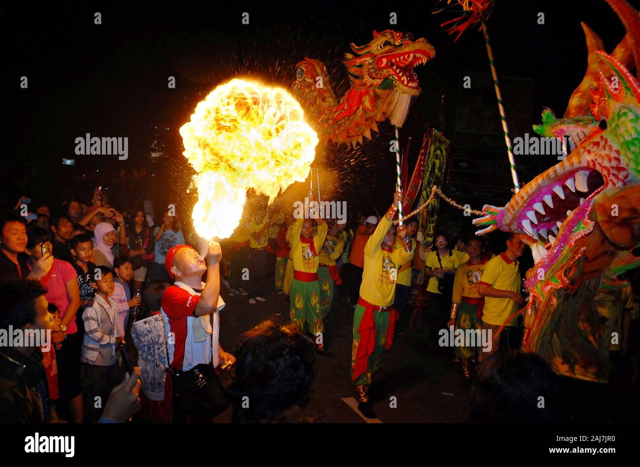 Fire dragon chinese hi-res stock photography and images - Alamy