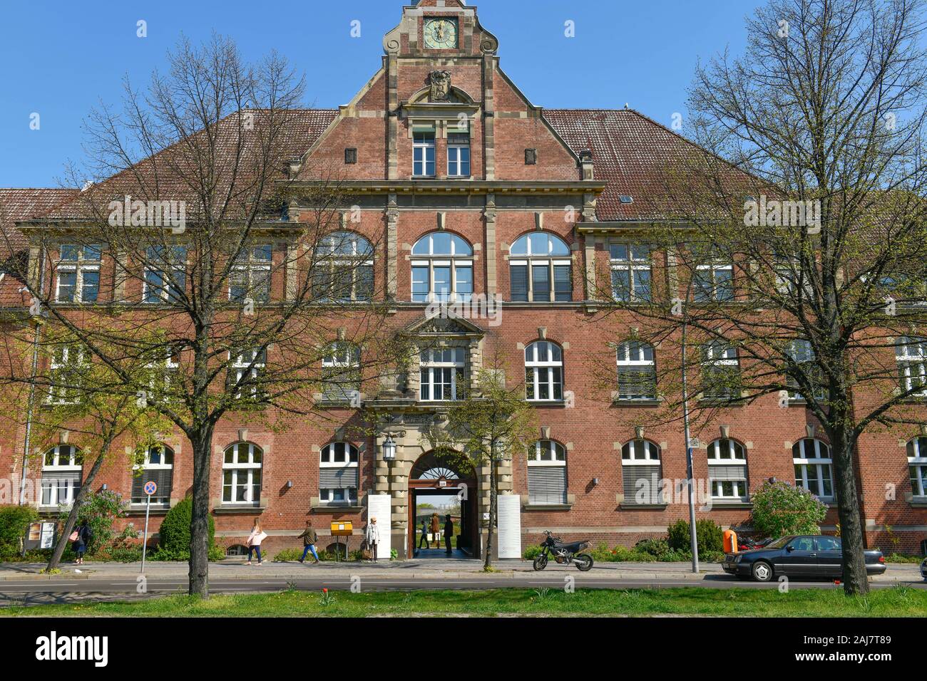 DRK Kliniken Westend, Spandauer Damm, Westend, Charlottenburg, Berlin, Deutschland Stock Photo