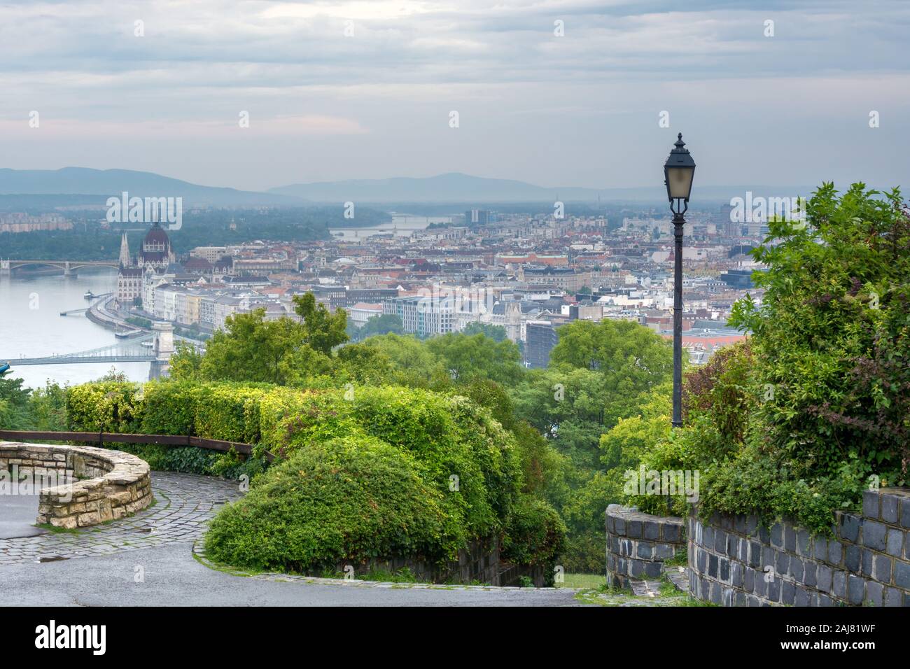 Budapest city hi-res stock photography and images - Alamy