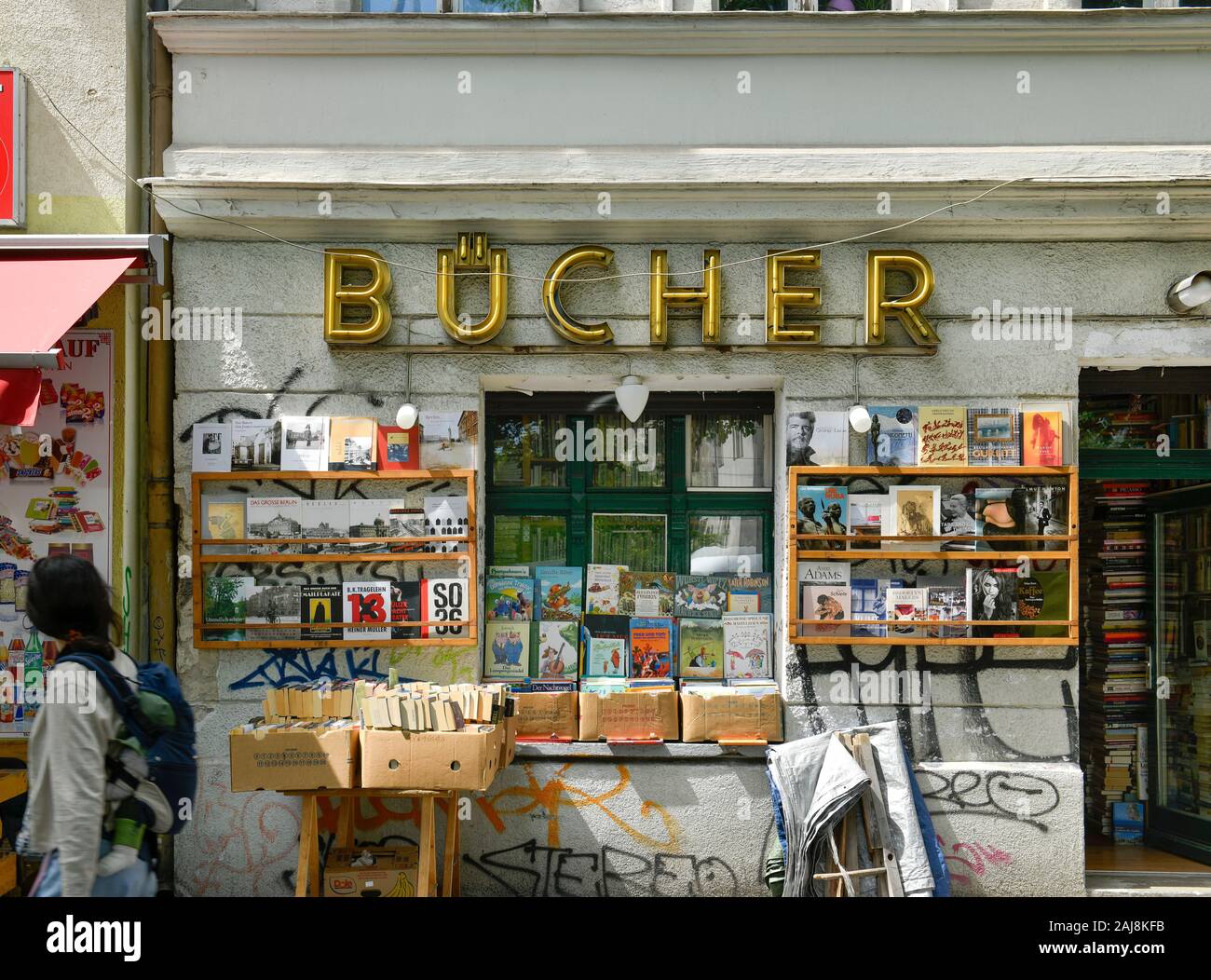 Buchhandlung, Antiquariat, Prenzlauer Allee, Prenzlauer Berg, Pankow, Berlin, Deutschland Stock Photo