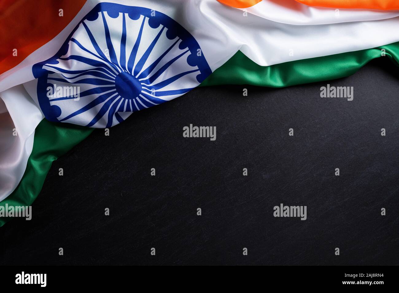 Cờ Ấn Độ là biểu tượng của sự tự do và độc lập. Hãy khám phá bức ảnh của chúng tôi với hình ảnh cờ Ấn Độ tuyệt đẹp làm nền đẹp nhất.