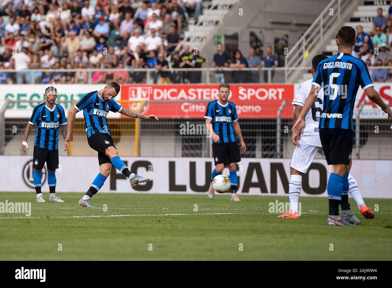 Inter milan team group hi-res stock photography and images - Page 2 - Alamy