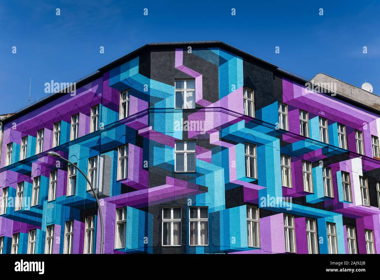 Farbig bemaltes Haus, Bülowstraße, Schoeneberg, Berlin, Deutschland Stock Photo