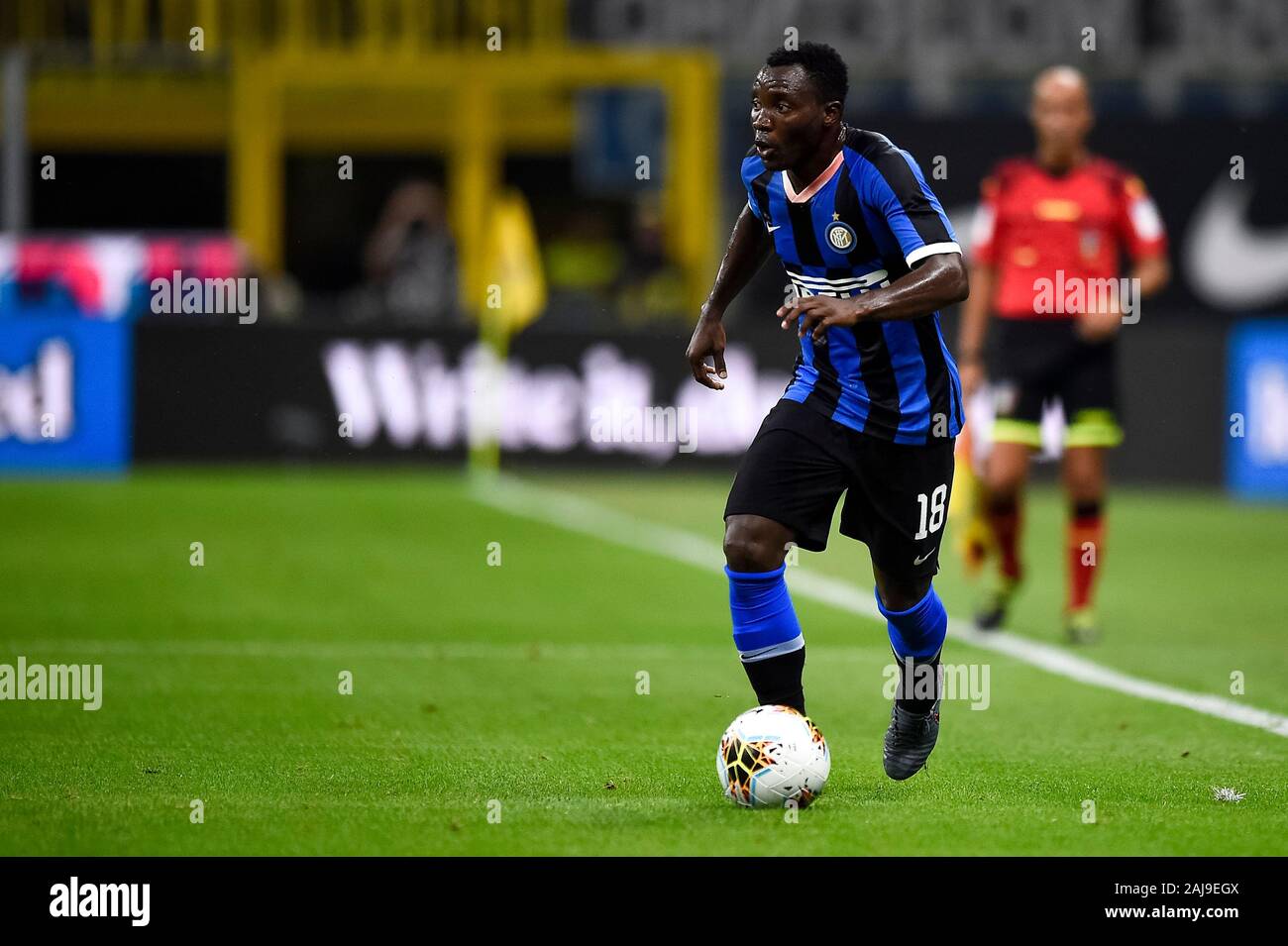 Milan, Italy. 26 August, 2019: Kwadwo Asamoah of FC Internazionale in action during the Serie A football match between FC Internazionale and US Lecce. FC Internazionale won 4-0 over US Lecce. Credit: Nicolò Campo/Alamy Live News Stock Photo