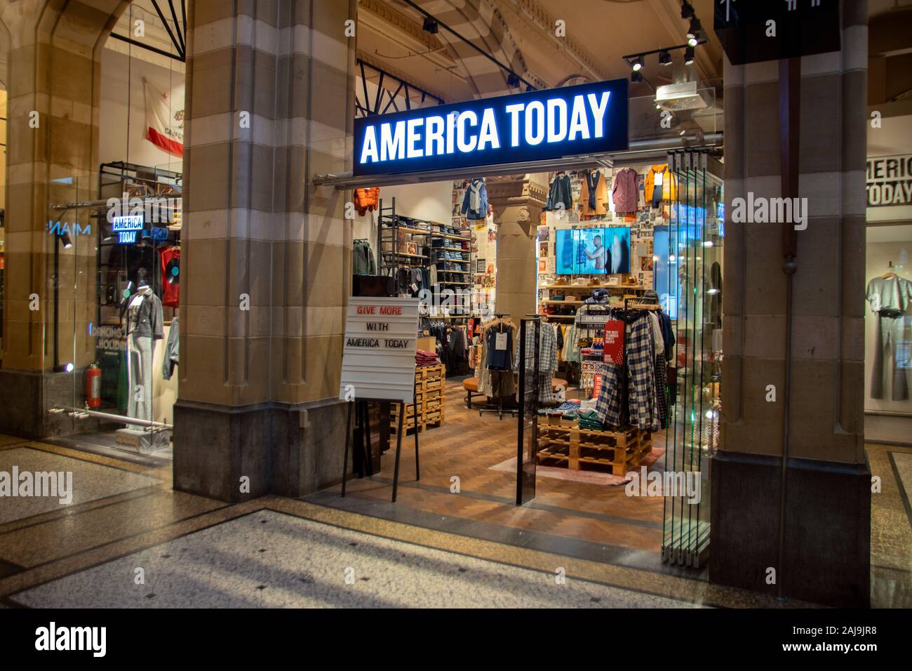 America Today Shop At Magna Plaza Amsterdam The Netherlands 2019 Stock  Photo - Alamy