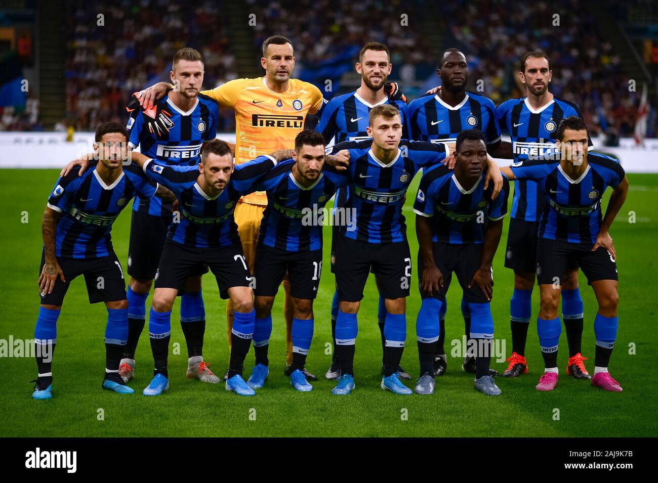 Milan, Italy. 14 September, 2019: Players of FC Internazionale pose for a team photo prior to the Serie A football match between FC Internazionale and Udinese Calcio. FC Internazionale won 1-0 over Udinese Calcio. Credit: Nicolò Campo/Alamy Live News Stock Photo