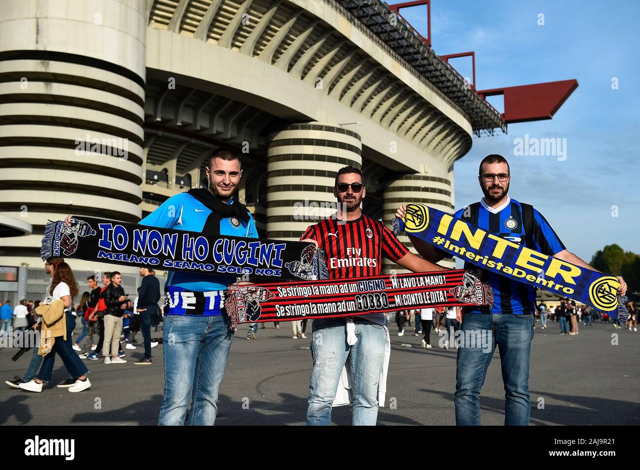 Milan fan hi-res stock photography and images - Page 2 - Alamy