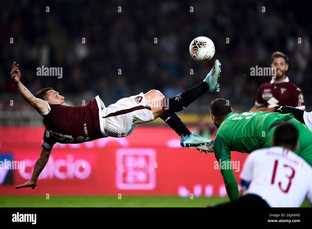 Turin, Italy. 26 September, 2019: Andrea Belotti of Torino FC scores a goal from an bicycle kick during the Serie A football match between Torino FC and AC Milan. Torino FC won 2-1 over AC Milan. Credit: Nicolò Campo/Alamy Live News Stock Photo