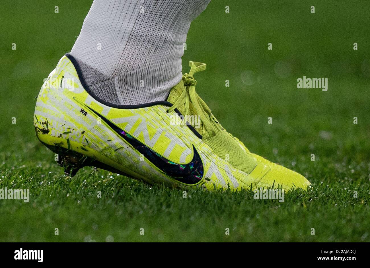 wayne rooney nike boots