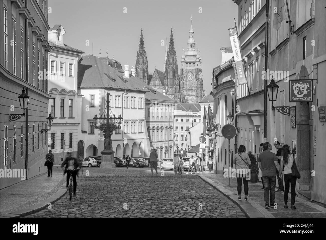 PRAGUE, CZECH REPUBLIC - OCTOBER 12, 2018: The St. Vitus cathedral and the Loretánská street in evening. Stock Photo