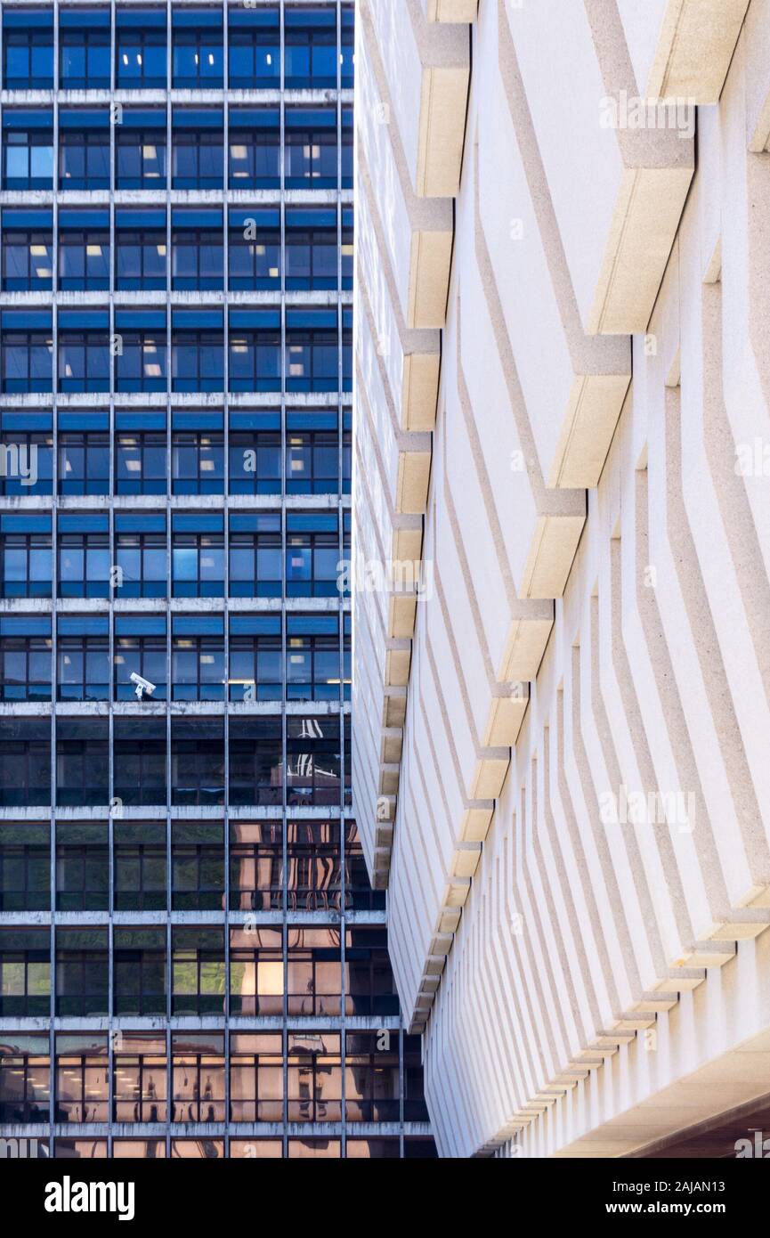 National Library of New Zealand, by Terence Broad / Ministry of Works, 1987, Wellington, New