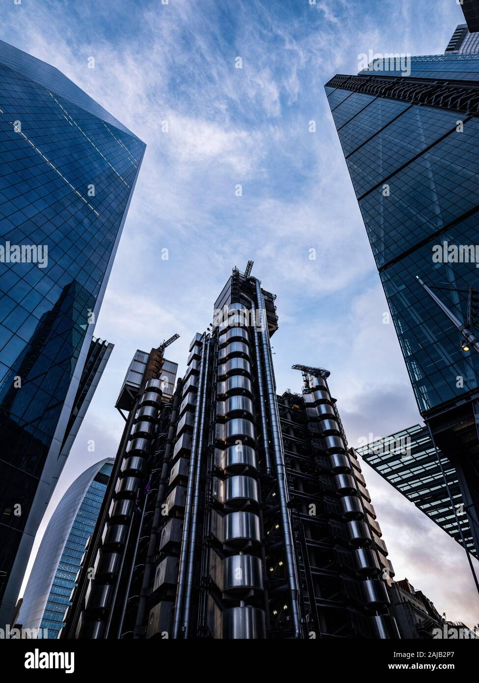Looking Up At Lloyds Bank Building London Stock Photo 338304463