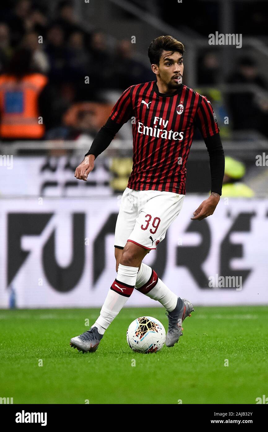 Milan, Italy - 31 October, 2019: Lucas Paqueta of AC Milan in action during  the Serie A football match between AC Milan and SPAL. AC Milan won 1-0 over  SPAL. Credit: Nicolò