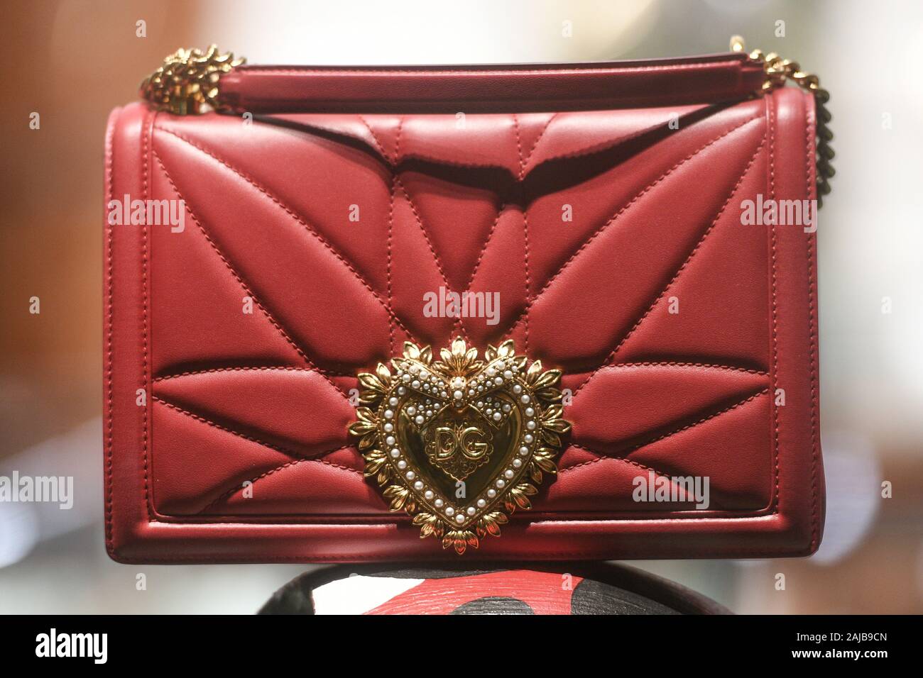 Patent leather DG Logo Bag crossbody bag in Red for | Dolce&Gabbana® US