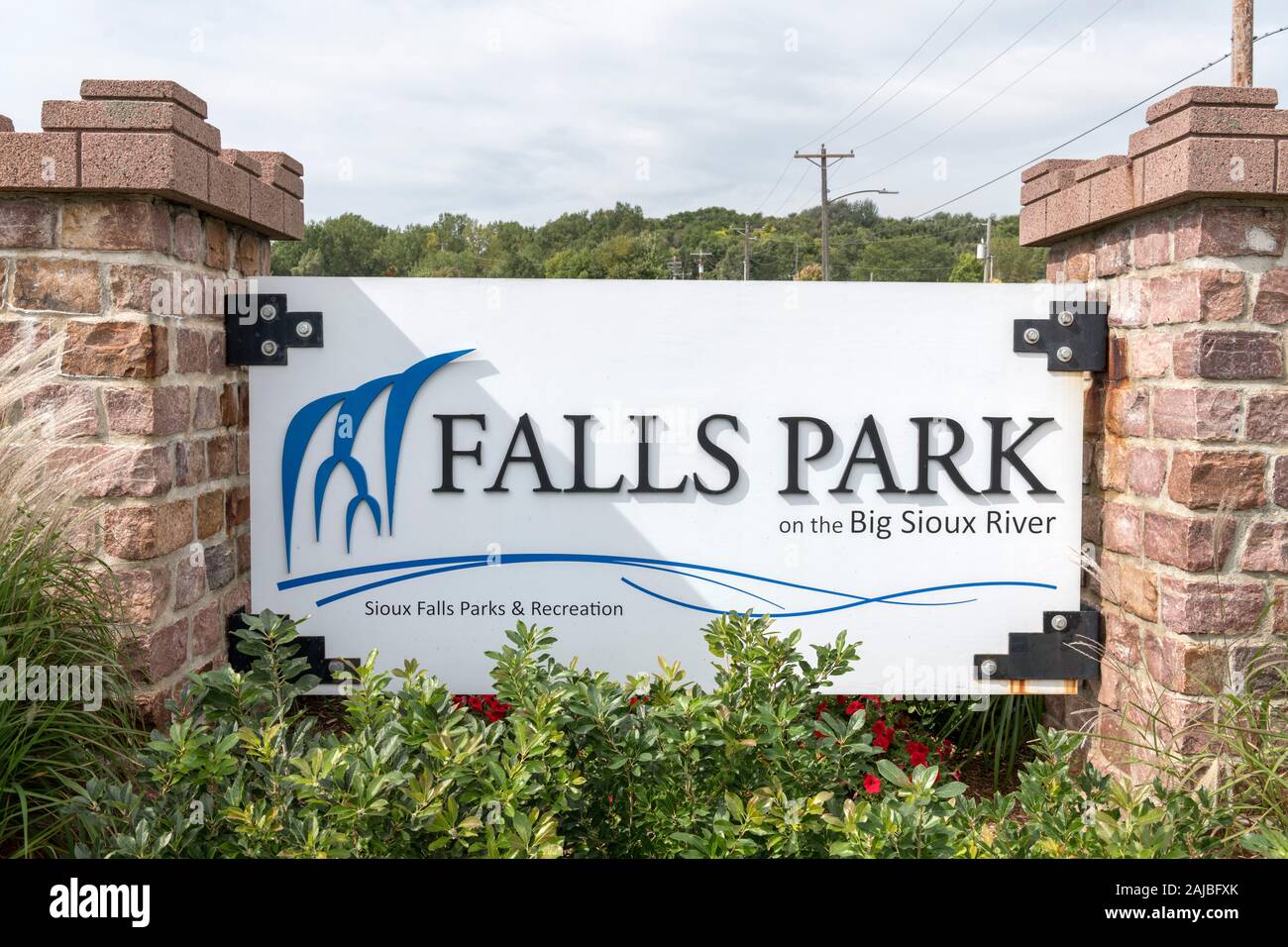 Sign at the entrance to Falls Park on the Big Sioux River, Sioux Falls, South Dakota, USA Stock Photo