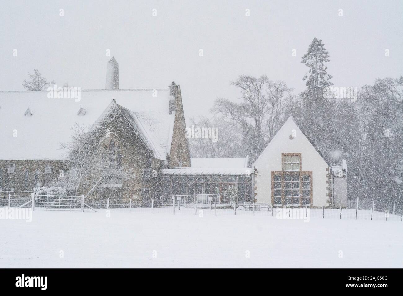 Killearn church hall and Buchanan Monument on a snowy day, Killearn, Stirlingshire, Scotland, UK Stock Photo