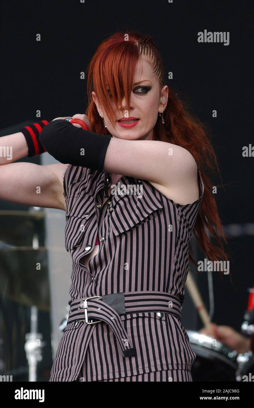 Shirley manson garbage hi-res stock photography and images - Alamy