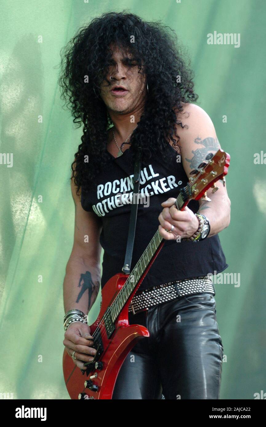 STOCKHOLM 2012-04-24 Slash, Guns N 'Roses former guitarist visiting Sweden  to promote his second solo album. Foto: Pontus Lundahl / SCANPIX / kod  10050 Stock Photo - Alamy