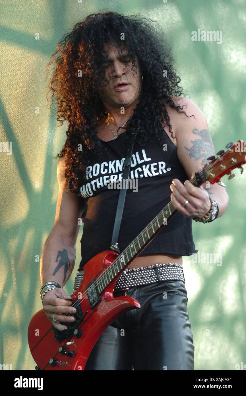 STOCKHOLM 2012-04-24 Slash, Guns N 'Roses former guitarist visiting Sweden  to promote his second solo album. Foto: Pontus Lundahl / SCANPIX / kod  10050 Stock Photo - Alamy