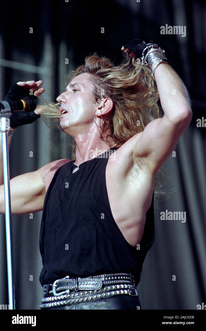 Milan Italy, from 07-08 July 1994, Music Festival  live concerts 'Sonoria 1994' at the Aquatica Park of Milan: The singer of the Whitesnake, David Coverdale ,during the concert Stock Photo