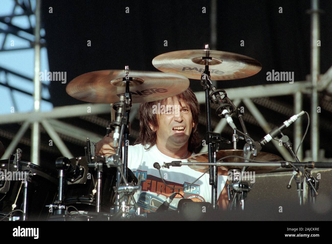 Milan Italy, from 07-08 July 1994, Music Festival  live concerts 'Sonoria 1994' at the Aquatica Park of Milan: The drummer of the Whitesnake Denny Carmassi during the concert Stock Photo