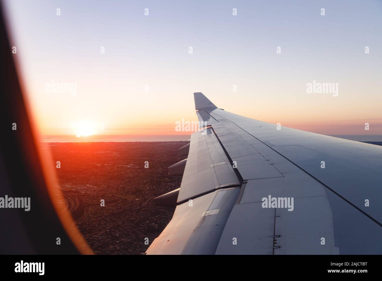 Aircraft wing with aileron flaps hi-res stock photography and images ...