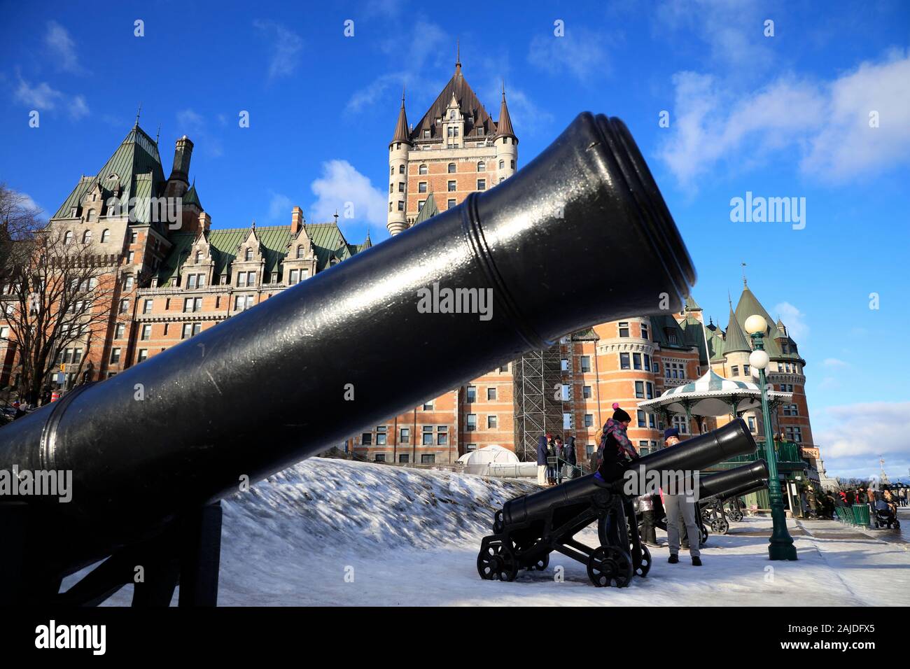 Ancient cannons display on Terrasse Dafferin with Fairmont le Chateau