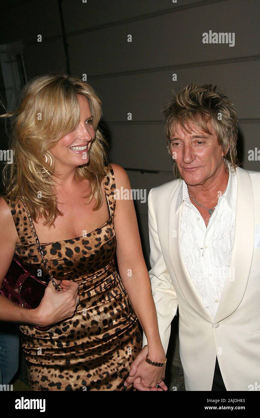 MIAMI,  FL. JANUARY 5 2005: Rocker Rod Stewart and his fiancee, former model Penny Lancaster arrive at Miami International Airport from the UK with their newborn baby, Alastair Wallace Stewart.  January 08, 2006 in Miami, Florida.  People; Rod Stewart, Penny Lancaster Stock Photo