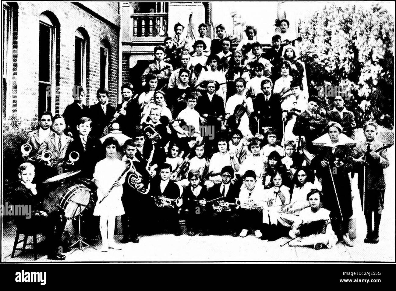 Teaching elementary school subjects . Combination 7th and 8th grade orchestra, ages 12 to 14. Los Angelespublic schools. Junior orchestra, ages 6 to 12 MUSIC 333 ests instrument players of the community in the school andenlarges the appeal made by school music to the general pub-lic. It often helps a pupil to discover a talent that may leadto professional work. 4. Instrumental Forms.—The fourth step is the study ofinstrumental forms. The interest awakened in instrumentsand their playing naturally leads on to interest in the musicproduced. To start with, this may be no more profound instyle tha Stock Photo