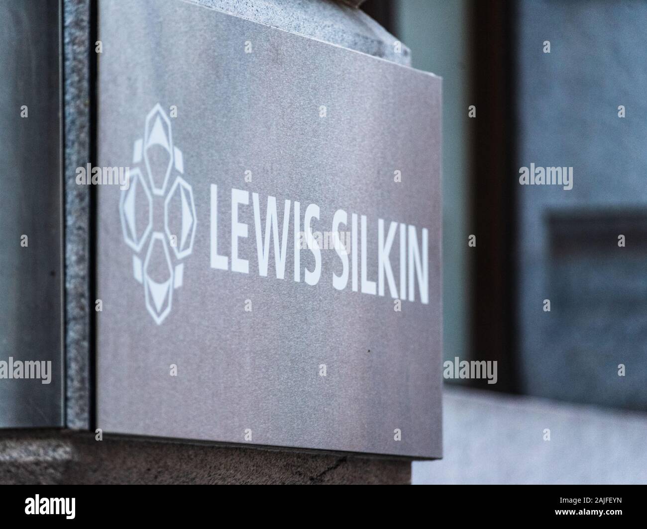 Lewis Silkin London Law Firm. Lewis Silkin LLP 5 Chancery Lane London.  Founded 1950 Stock Photo - Alamy