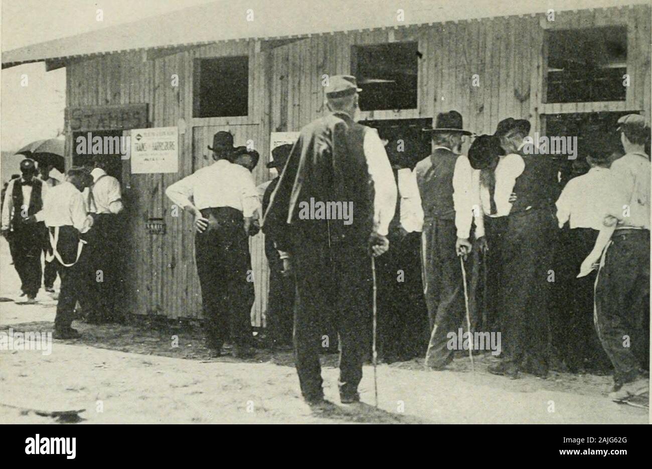 Pennsylvania at Gettysburg : ceremonies at the dedication of the monuments erected by the Commonwealth of Pennsylvania to Major General George G Meade, Major General Winfield S Hancock, Major General John F Reynolds and to mark the positions of the Pennsylvania commands engaged in the battle . U. S. Temporary Post Office in the Great Camp. Stock Photo